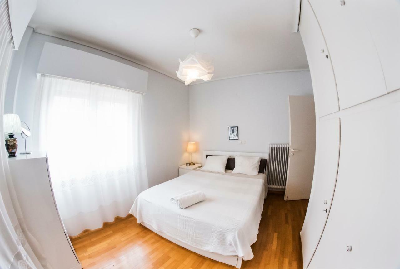 Flisvos Seafront-Marina Apartment Athen Exterior foto
